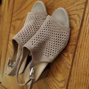 Franco Sarto Mandi 2 Block Heel Sz 8